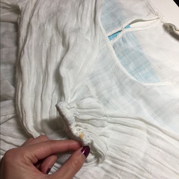 Crimson In Grace White Soft Blouse.--CA5 - Picture 16 of 16